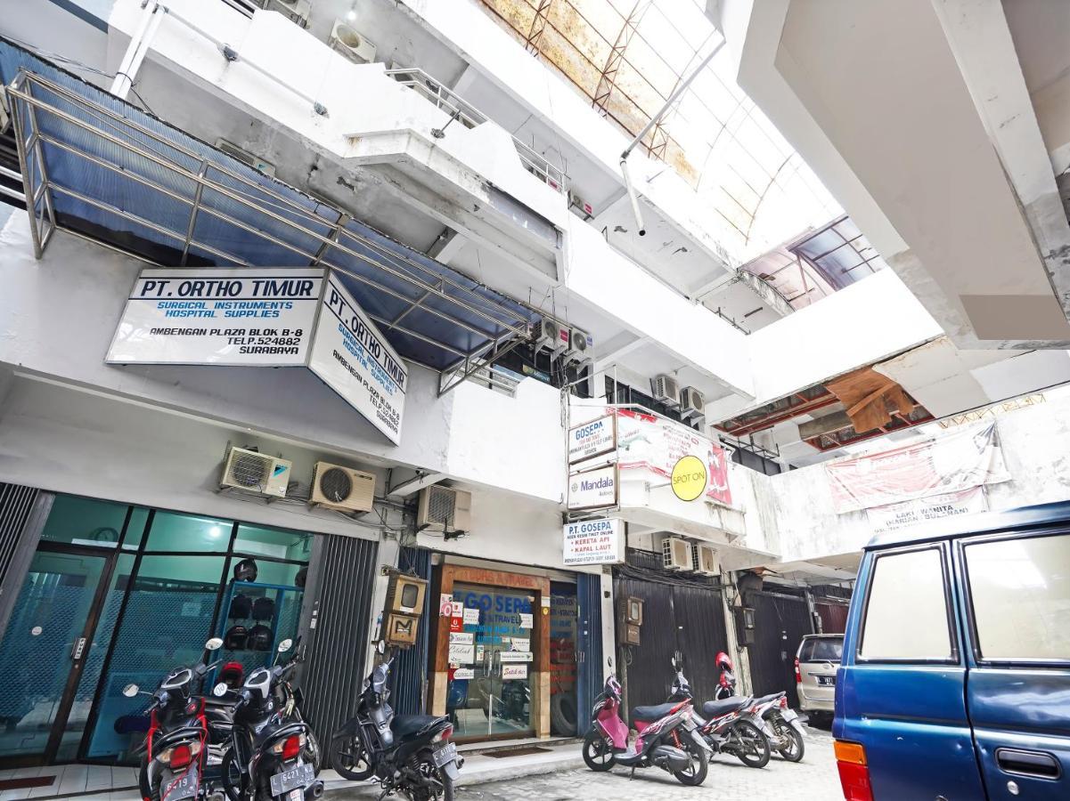 Spot On 90147 Gosepa Ambengan Plaza Hotel Surabaya Exterior photo