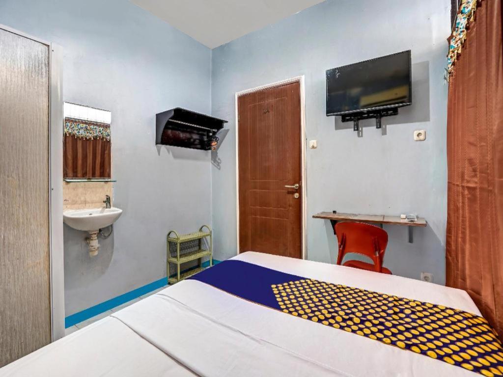 Spot On 90147 Gosepa Ambengan Plaza Hotel Surabaya Exterior photo